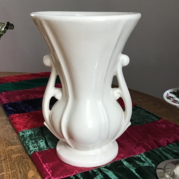 Vintage McCoy Vase Double Handled Art Pottery Cream White - Picture 1 of 16